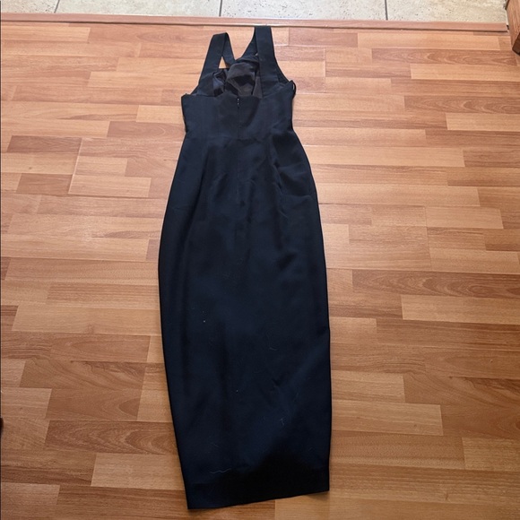 HUE Black Strapless Dress - Picture 2 of 4